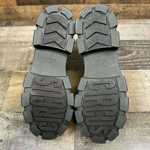 Circus by Sam Edelman Women’s Size 10 Darielle Lug Sole Chelsea Boots Black NWOT - Picture 9 of 10